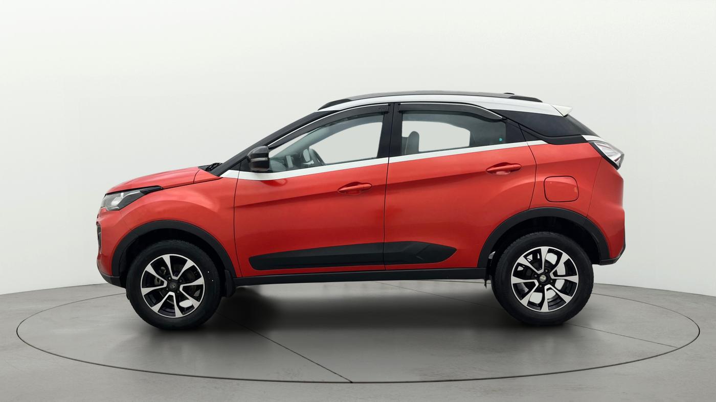 2020 Tata NEXON XZ PLUS (O) DIESEL DUAL TONE, Diesel, Manual, 36,933 km, Left Side