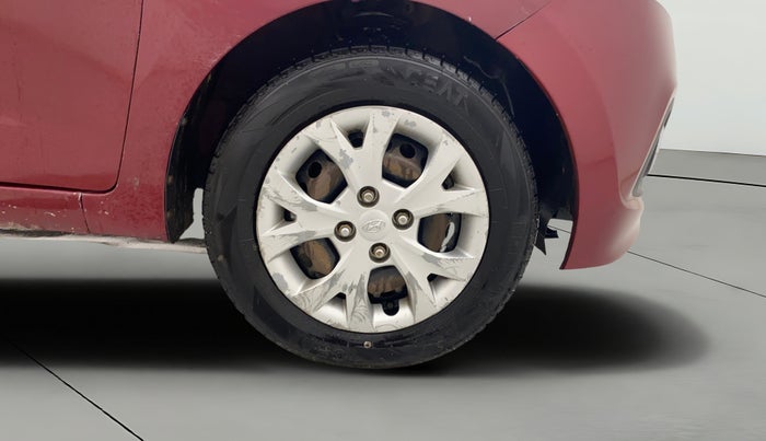 2015 Hyundai Grand i10 MAGNA 1.2 KAPPA VTVT, CNG, Manual, 85,502 km, Right Front Wheel