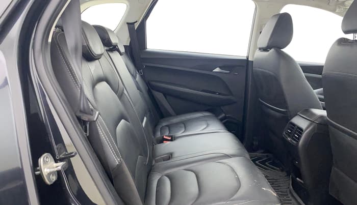 2019 MG HECTOR SHARP 1.5 DCT PETROL, CNG, Automatic, 89,491 km, Right Side Rear Door Cabin