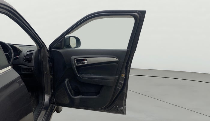 2018 Maruti Vitara Brezza ZDI AMT, Diesel, Automatic, 99,300 km, RHS Front Door