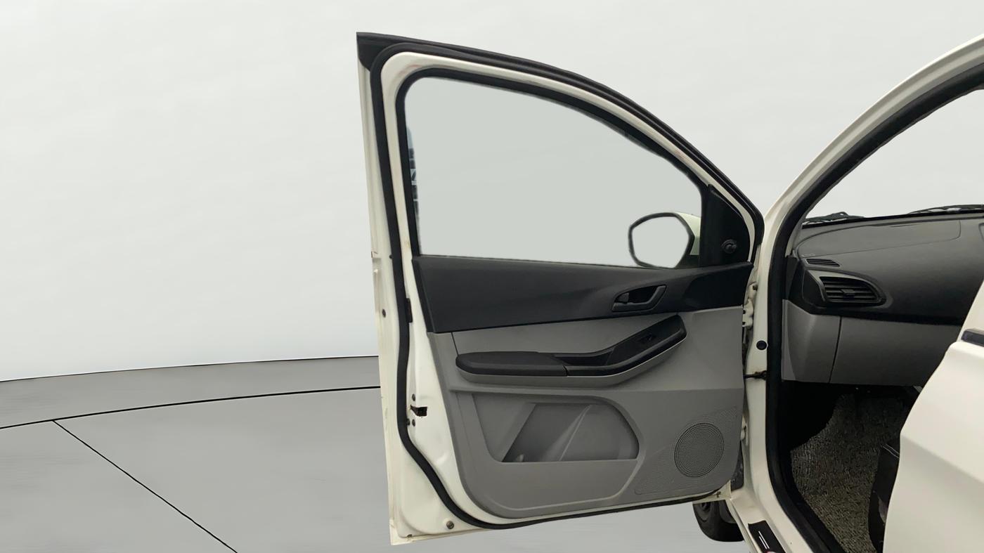 2023 Tata Tiago XM CNG, CNG, Manual, 23,757 km, LHS Front Door