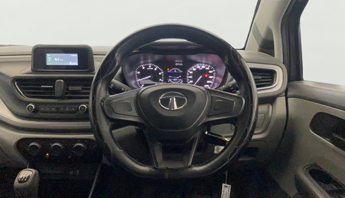 2020 Tata ALTROZ XE PETROL, Petrol, Manual, 31,679 km, Steering Wheel Close Up