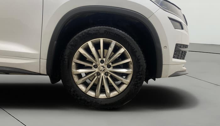 2018 Skoda Kodiaq L&K 2.0 TDI 4X4 AT, Diesel, Automatic, 1,29,281 km, Right Front Wheel