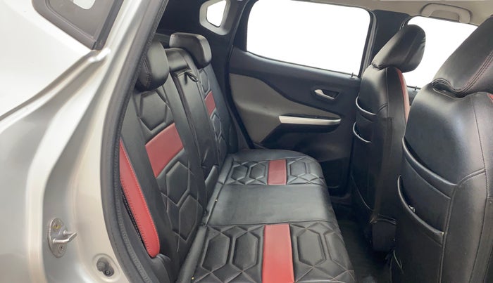 2022 Nissan MAGNITE XV MT, Petrol, Manual, 40,792 km, Right Side Rear Door Cabin