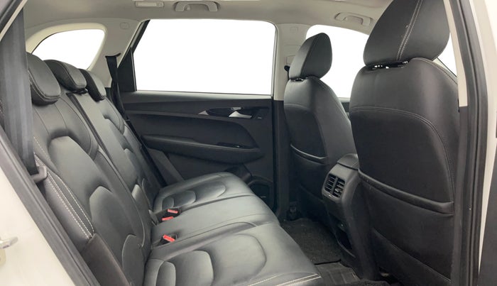 2020 MG HECTOR SHARP 1.5 DCT PETROL, Petrol, Automatic, 88,474 km, Right Side Rear Door Cabin