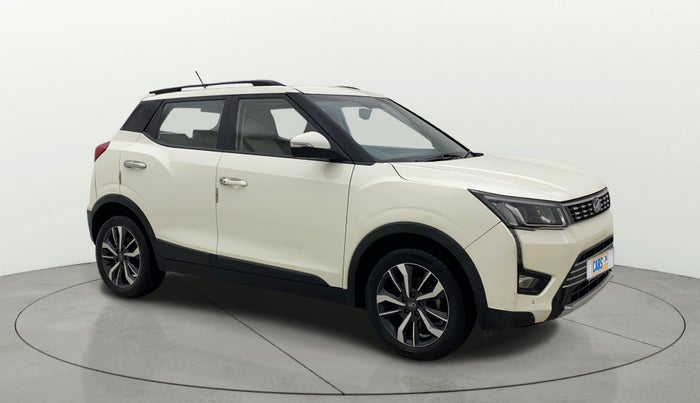 2021 Mahindra XUV300 W8 (O) 1.2 PETROL AMT, Petrol, Automatic, 48,959 km, Right Front Diagonal