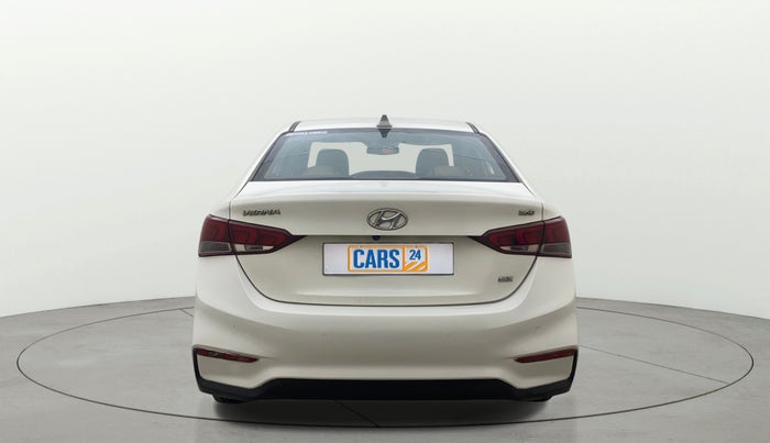 2018 Hyundai Verna 1.6 CRDI SX + AT, Diesel, Automatic, 1,01,963 km, Back/Rear