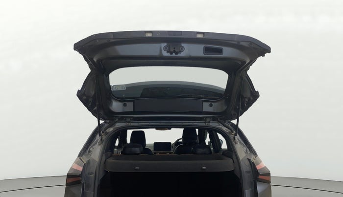 2023 Tata NEXON FEARLESS 1.2 REVOTRON 6 MT DT, Petrol, Manual, 25,308 km, Boot Door Open