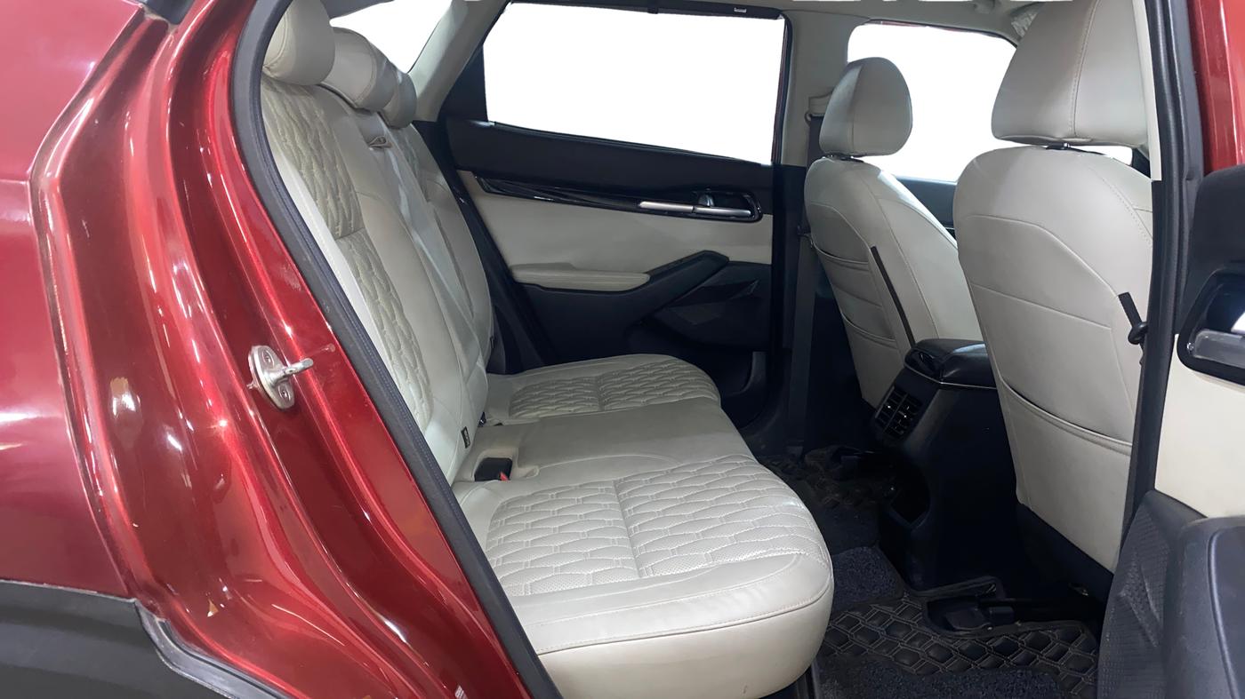 2020 KIA SELTOS HTX 1.5 PETROL, Petrol, Manual, 33,034 km, Right Side Rear Door Cabin