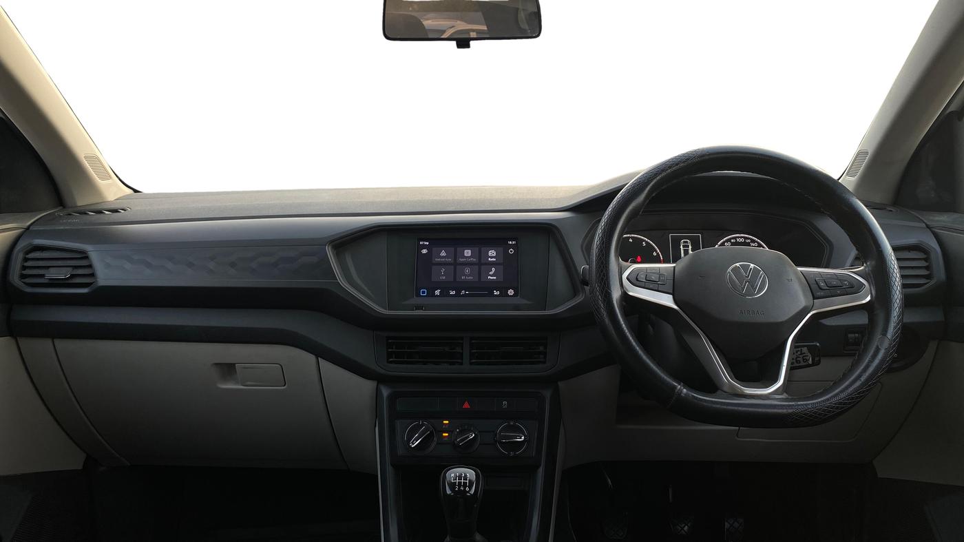 2022 Volkswagen TAIGUN COMFORTLINE 1.0 TSI MT, Petrol, Manual, 43,299 km, Dashboard