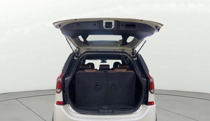 2020 Mahindra XUV500 W7, Diesel, Manual, 30,379 km, Boot Door Open