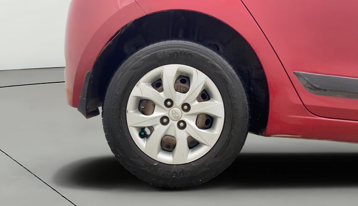 2016 Hyundai Elite i20 SPORTZ 1.2, Petrol, Manual, 1,14,179 km, Right Rear Wheel