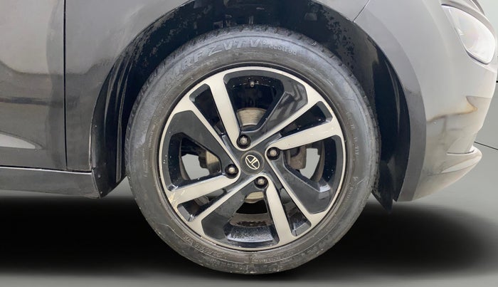 2021 Tata ALTROZ XZ PLUS I-TURBO PETROL DARK EDITION, Petrol, Manual, 66,208 km, Right Front Wheel