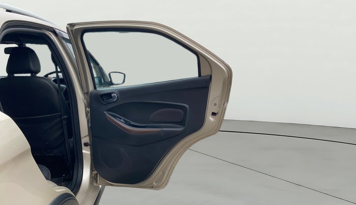 2018 Ford FREESTYLE TITANIUM 1.2 PETROL, Petrol, Manual, 5,865 km, RHS Rear Door