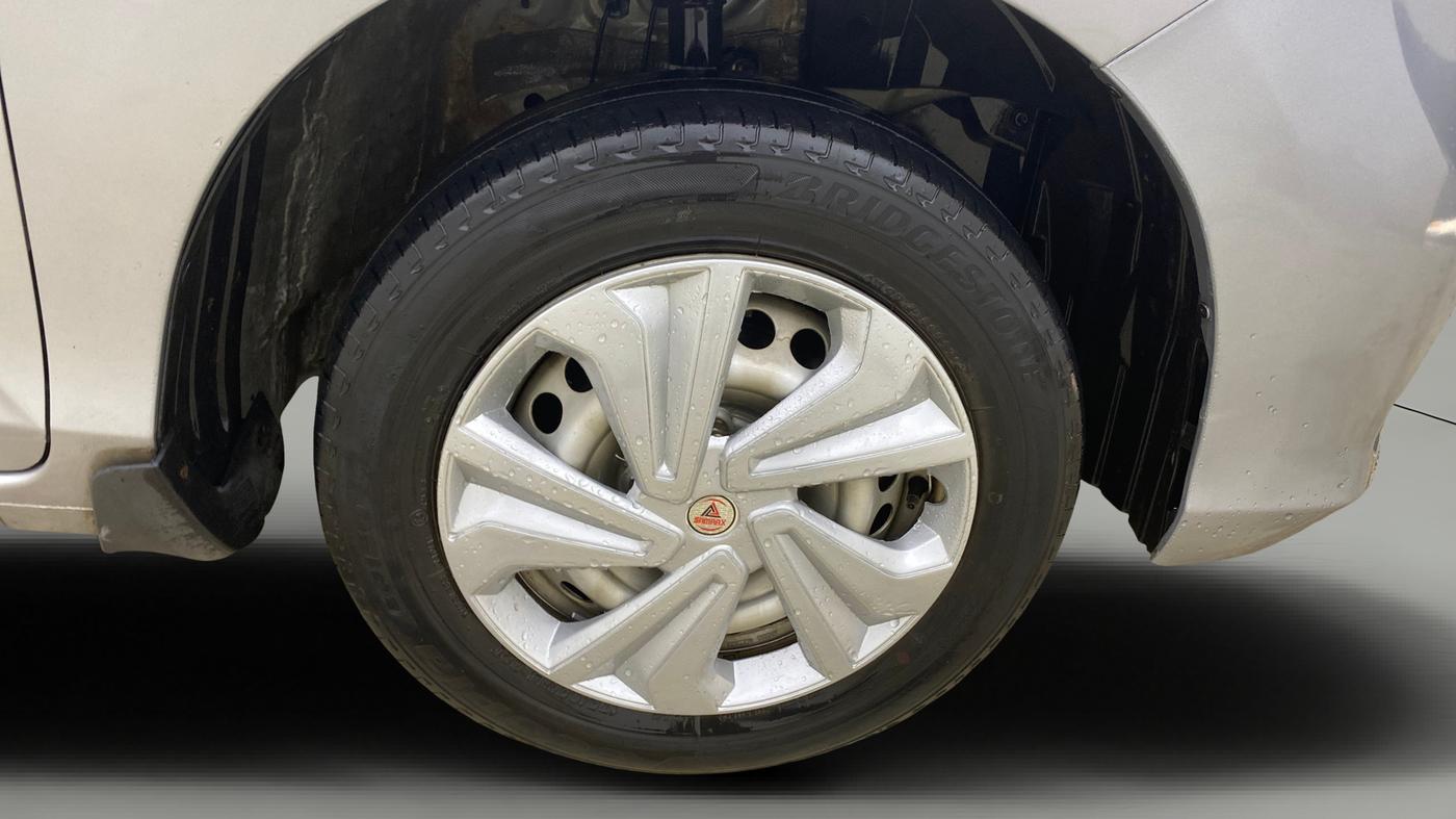 2020 Honda Amaze 1.2L I-VTEC E, CNG, Manual, 40,911 km, Right Front Wheel