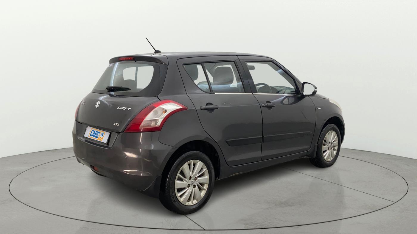 2017 Maruti Swift ZXI, Petrol, Manual, 1,32,487 km, Right Back Diagonal