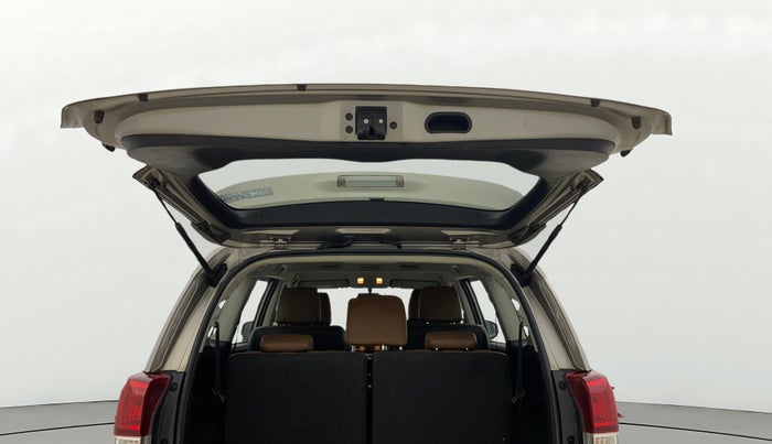 2021 Toyota Innova Crysta 2.4 G 7 STR, Diesel, Manual, 94,639 km, Boot Door Open