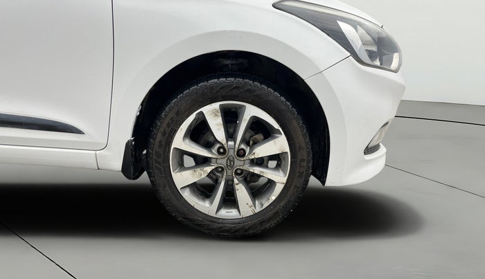 2015 Hyundai Elite i20 SPORTZ 1.2 (O), CNG, Manual, 72,732 km, Right Front Wheel