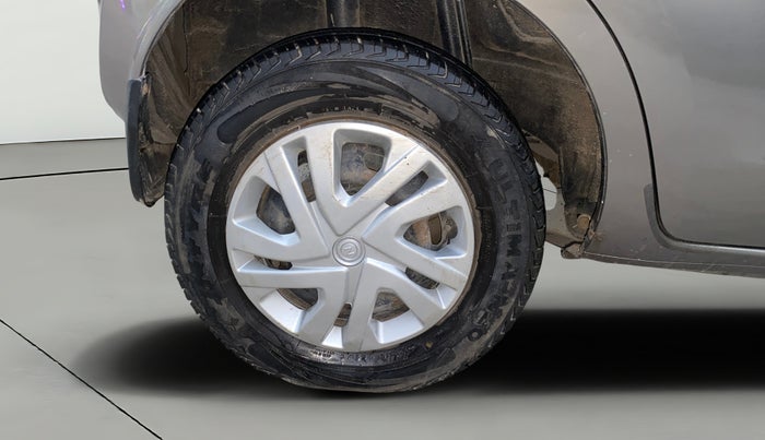 2017 Datsun Redi Go T (O), Petrol, Manual, 82,524 km, Right Rear Wheel