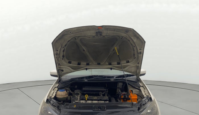 2014 Volkswagen Vento HIGHLINE 1.6 MPI, Petrol, Manual, 64,278 km, Open Bonet