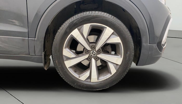 2022 Volkswagen TAIGUN TOPLINE 1.0 TSI MT, Petrol, Manual, 33,574 km, Right Front Wheel