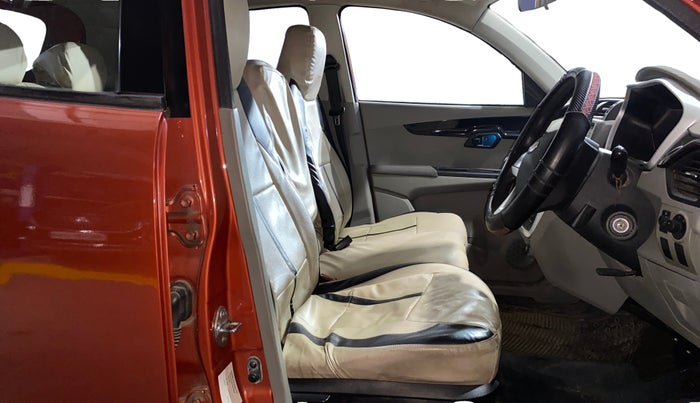 2017 Mahindra Kuv100 K6 6 STR, Petrol, Manual, 27,723 km, Right Side Front Door Cabin