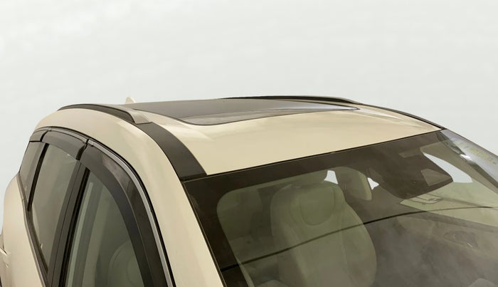 2021 Mahindra XUV700 AX 7 LUXURY D AT 7 STR, Diesel, Automatic, 92,703 km, Roof