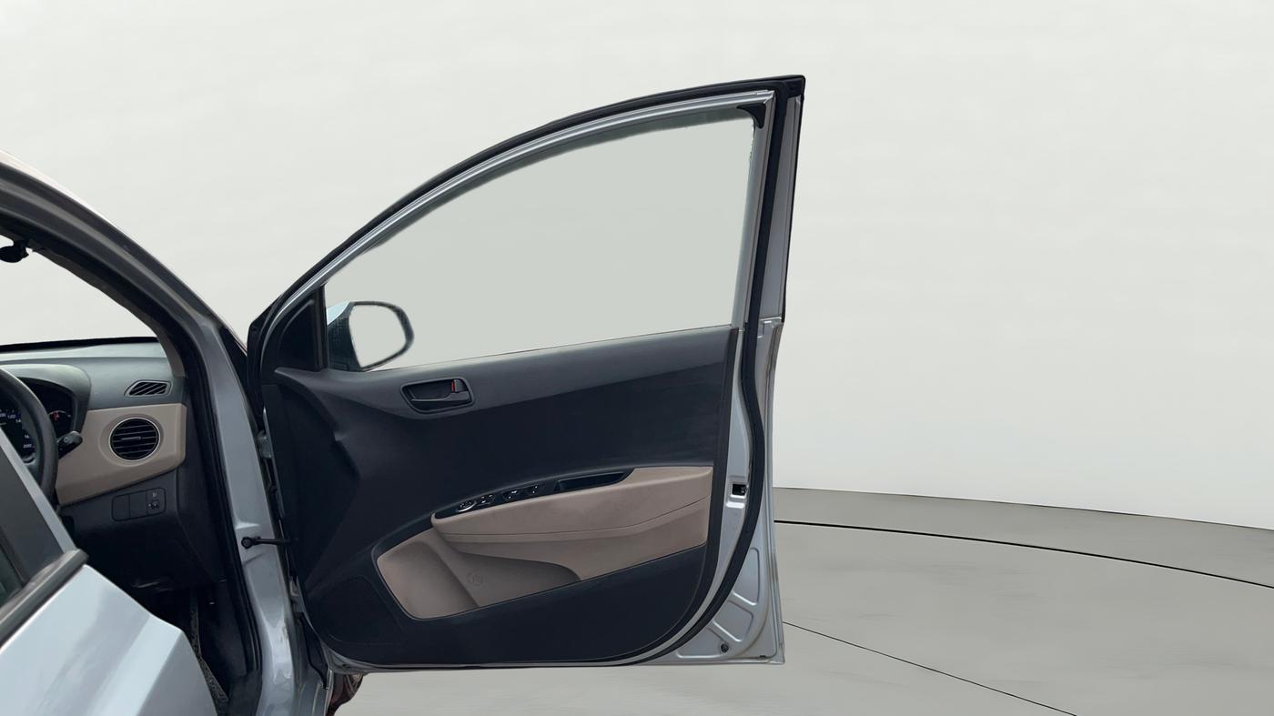 2019 Hyundai Xcent S AT 1.2, Petrol, Automatic, 78,399 km, RHS Front Door