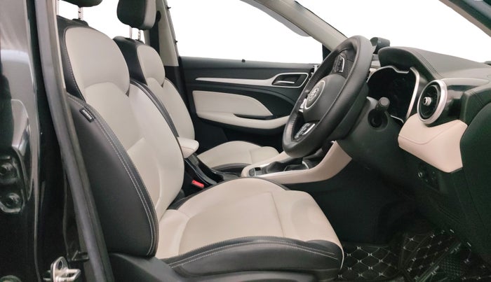 2022 MG ASTOR SHARP 1.5 CVT, Petrol, Automatic, 37,672 km, Right Side Front Door Cabin