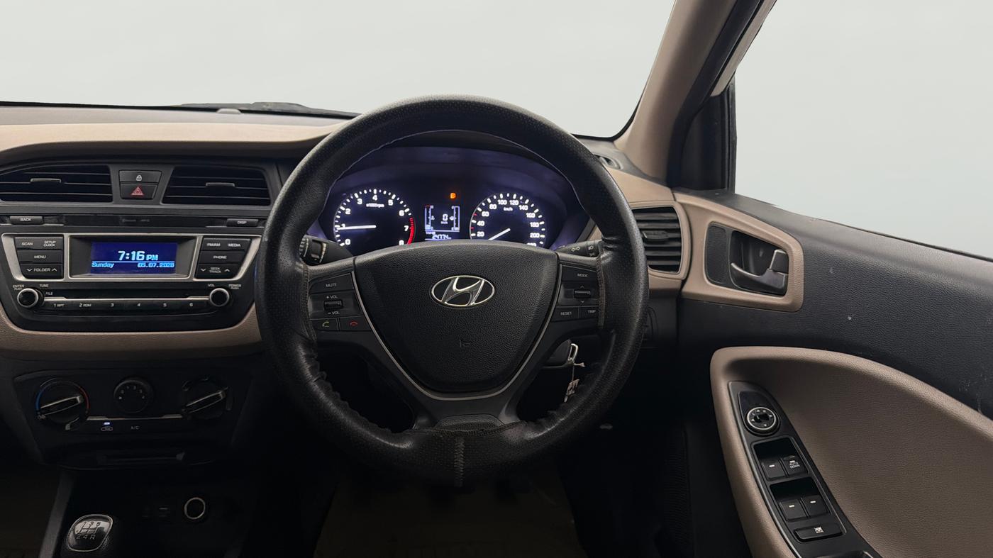 2015 Hyundai Elite i20 MAGNA 1.2, Petrol, Manual, 48,802 km, Steering Wheel Close Up