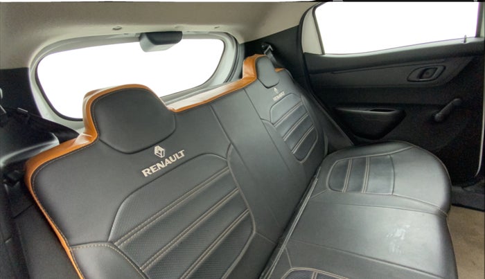 2017 Renault Kwid RXT 1.0, Petrol, Manual, 65,197 km, Right Side Rear Door Cabin