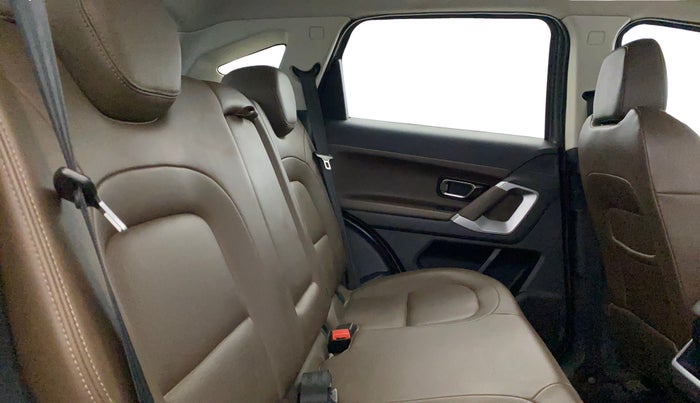 2019 Tata Harrier XZ 2.0L, Diesel, Manual, 65,570 km, Right Side Rear Door Cabin