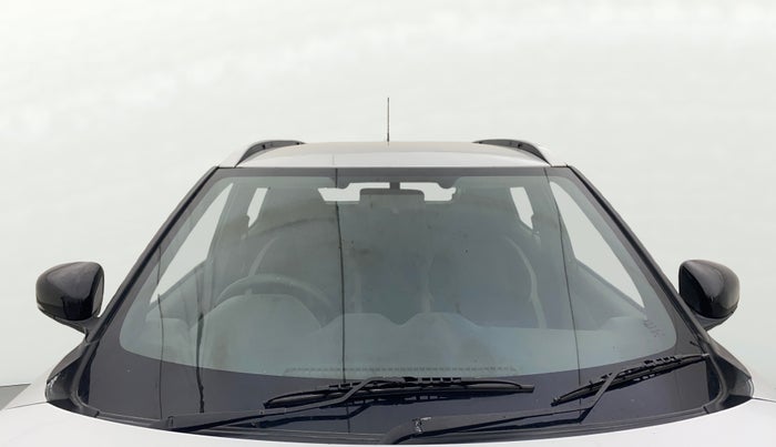 2021 Nissan MAGNITE XL, Petrol, Manual, 69,890 km, Front Windshield