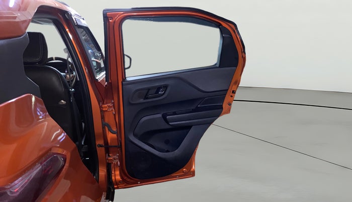 2022 Tata PUNCH ADVENTURE MT, Petrol, Manual, 15,155 km, RHS Rear Door