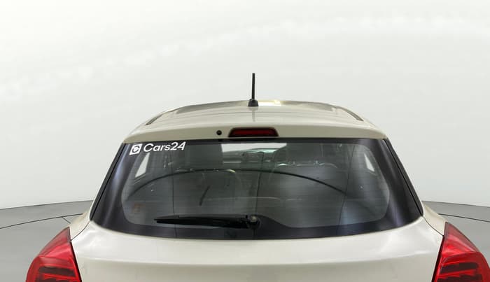 2018 Maruti Swift ZXI AMT, CNG, Automatic, 1,17,441 km, Rear Windshield