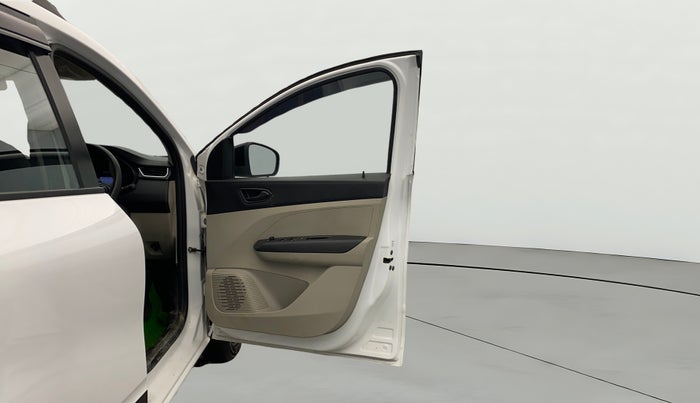 2023 Renault TRIBER RXT, Petrol, Manual, 9,279 km, RHS Front Door