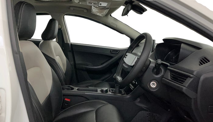 2024 Tata NEXON SMART+ SUNROOF 1.2 PETROL, Petrol, Manual, 27,925 km, Right Side Front Door Cabin