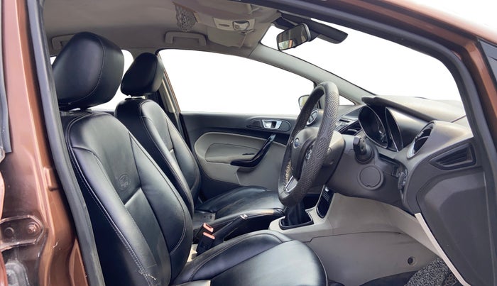 2015 Ford Fiesta TITANIUM DIESEL, Diesel, Manual, 1,32,713 km, Right Side Front Door Cabin