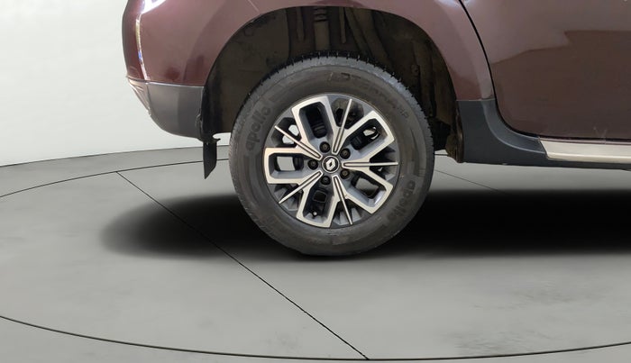 2021 Renault Duster RXZ 1.5 PETROL MT, Petrol, Manual, 33,610 km, Right Rear Wheel