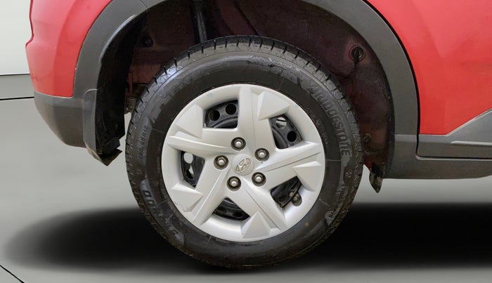 2021 Hyundai VENUE S 1.2, Petrol, Manual, 51,151 km, Right Rear Wheel