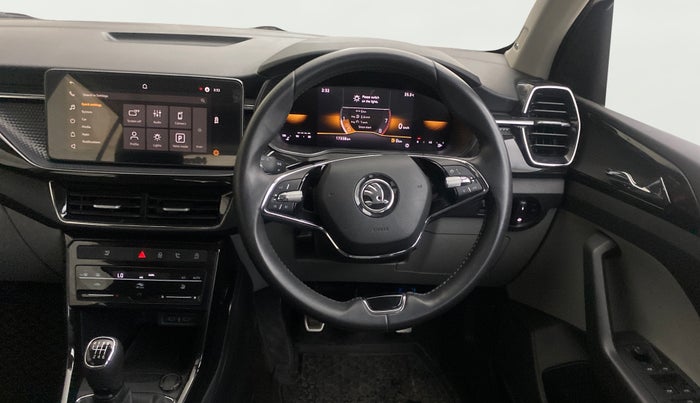 2024 Skoda KUSHAQ STYLE 1.5L TSI MT, Petrol, Manual, 17,357 km, Steering Wheel Close Up