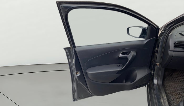 2018 Volkswagen Polo COMFORTLINE 1.0L MPI, Petrol, Manual, 8,325 km, LHS Front Door