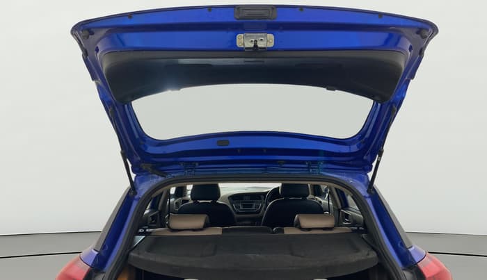 2015 Hyundai Elite i20 ASTA 1.2, Petrol, Manual, 1,27,498 km, Boot Door Open