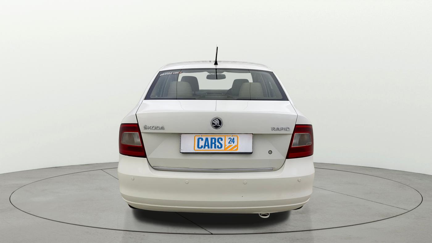 2014 Skoda Rapid ELEGANCE 1.6 MPI AT, Petrol, Automatic, 62,543 km, Back/Rear