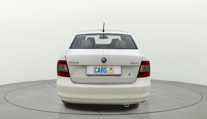 2014 Skoda Rapid ELEGANCE 1.6 MPI AT, Petrol, Automatic, 62,543 km, Back/Rear