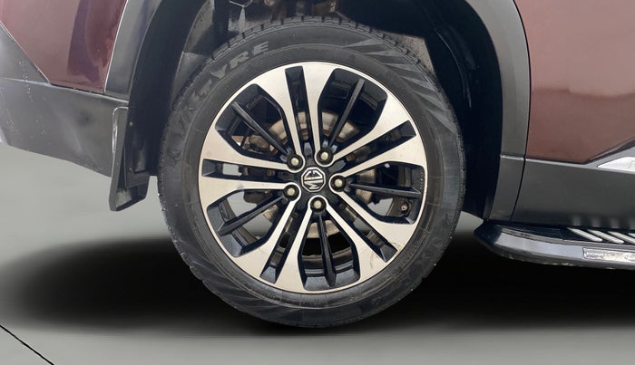 2021 MG HECTOR SHARP 2.0 DIESEL, Diesel, Manual, 1,19,582 km, Right Rear Wheel