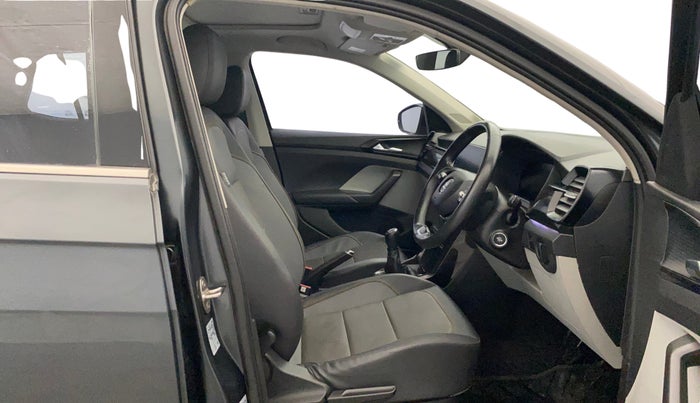 2023 Skoda KUSHAQ STYLE 1.0L TSI MT, Petrol, Manual, 15,595 km, Right Side Front Door Cabin