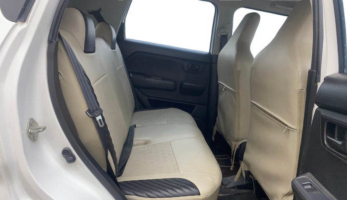 2022 Maruti New Wagon-R LXI CNG 1.0, CNG, Manual, 1,12,763 km, Right Side Rear Door Cabin