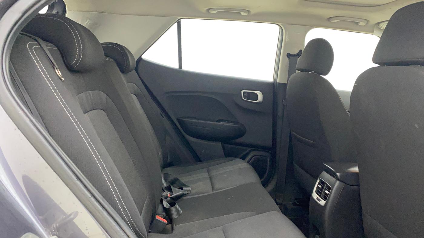 2019 Hyundai VENUE SX 1.4 CRDI, Diesel, Manual, 45,287 km, Right Side Rear Door Cabin