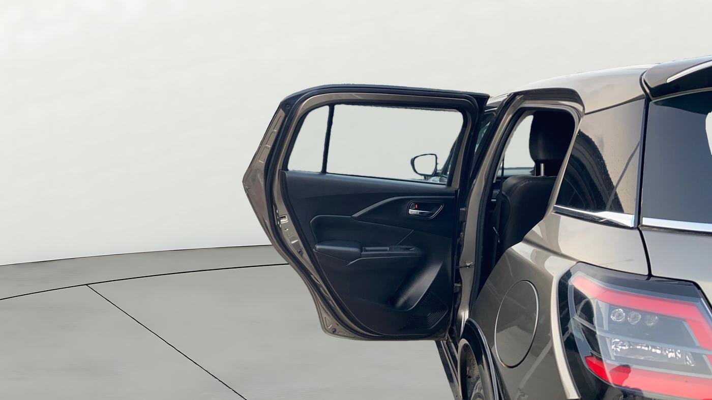 2024 Maruti Swift ZXI PLUS, Petrol, Manual, 31,305 km, LHS Rear Door